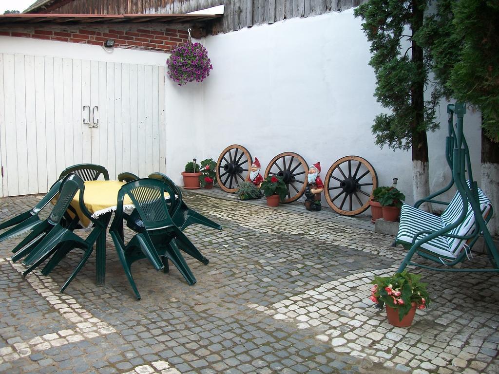 Casa Sara Hotel Săcele Екстериор снимка